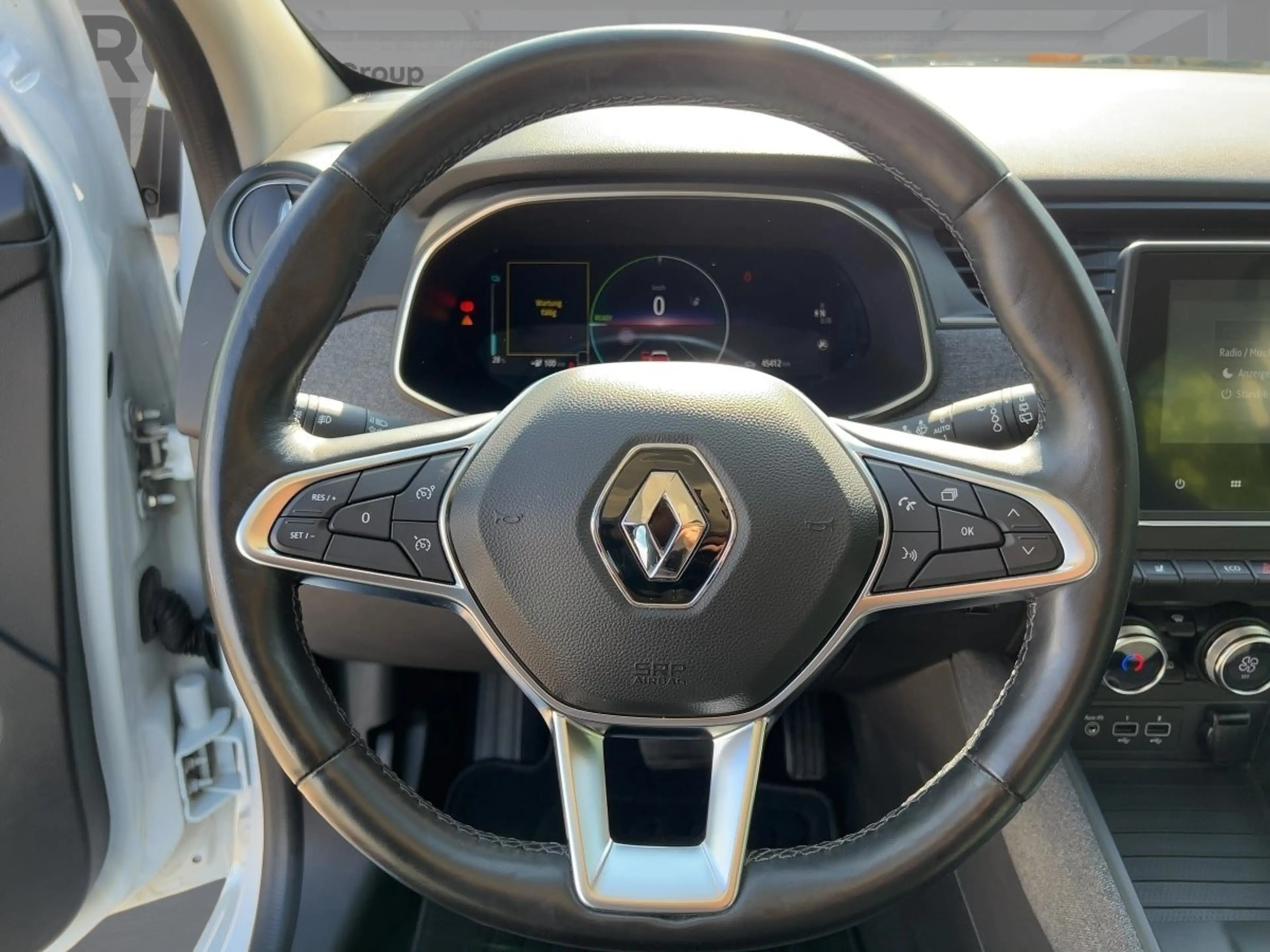 Renault ZOE R110 Z.E. 50 Experience — photo 11