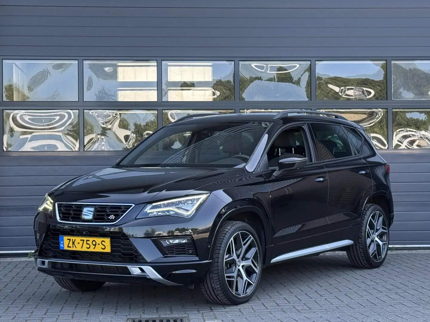 SEAT Ateca 1.5 TSI FR BUSINESS INTENSE I ADAPTIVE CRUISE CONT Schwarz - 1