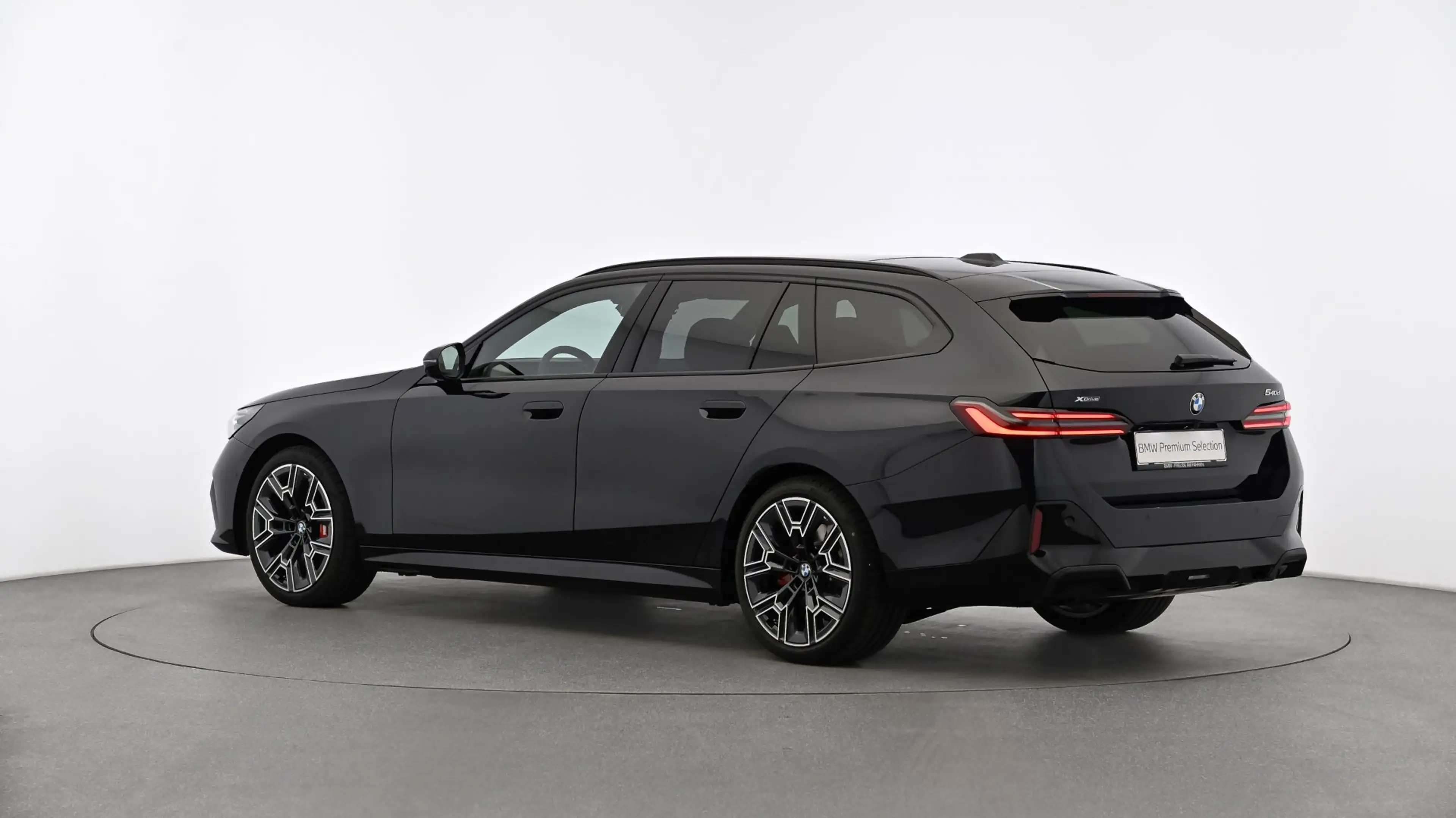 BMW 540 d xDrive — photo 3