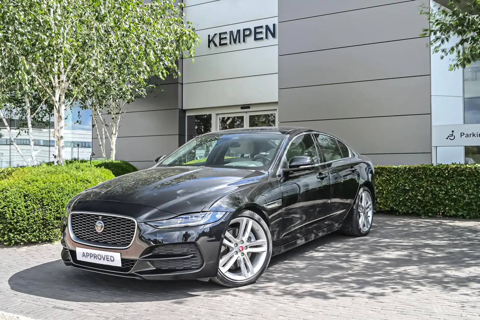 jaguar xe