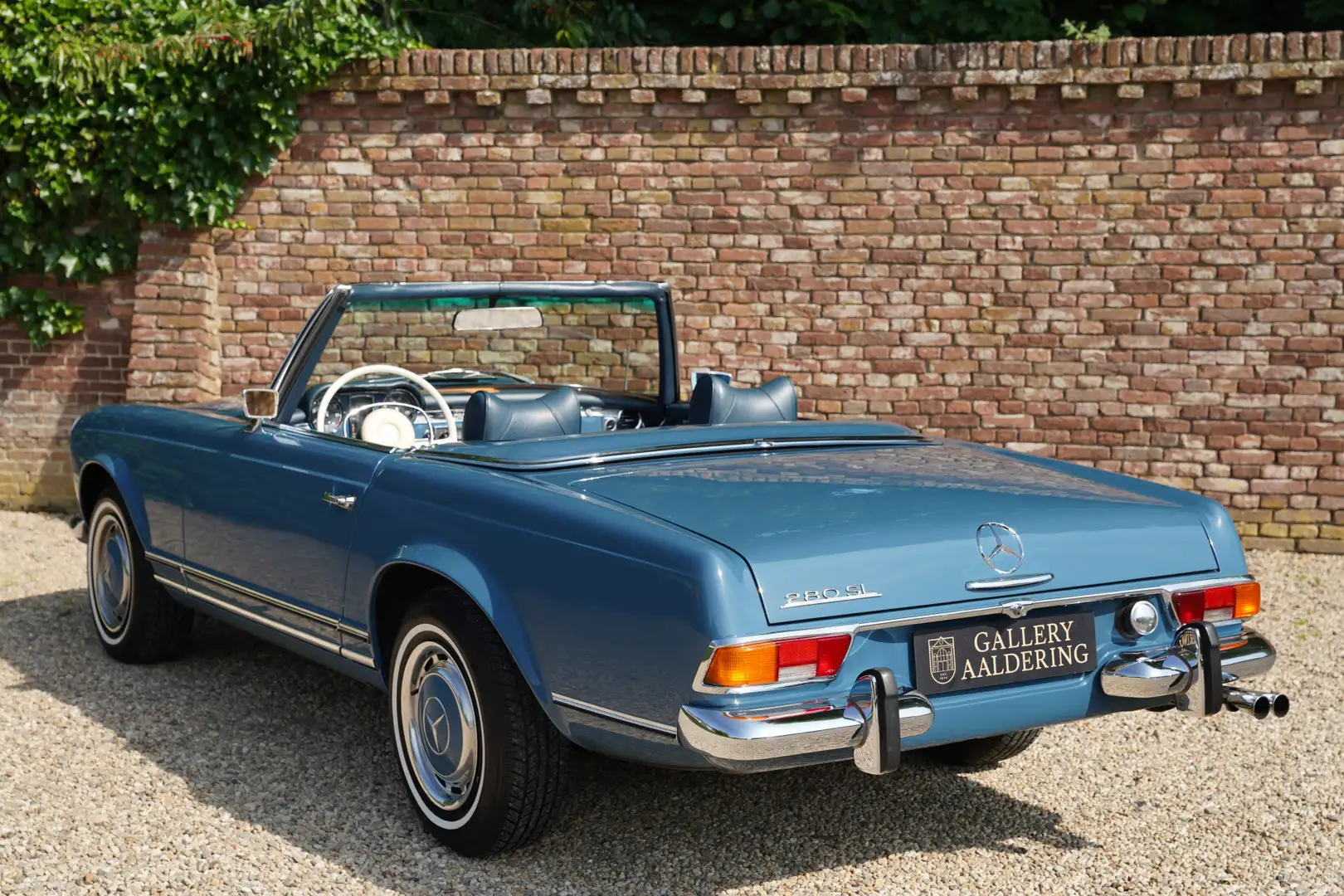 Mercedes-Benz SL 280 Pagode "with manual gearbox" In well-preserved con Blauw - 2