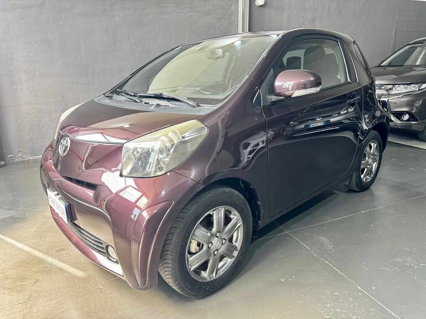 Toyota iQ iQ 1.0 cvt (multidrive) Maro - 1