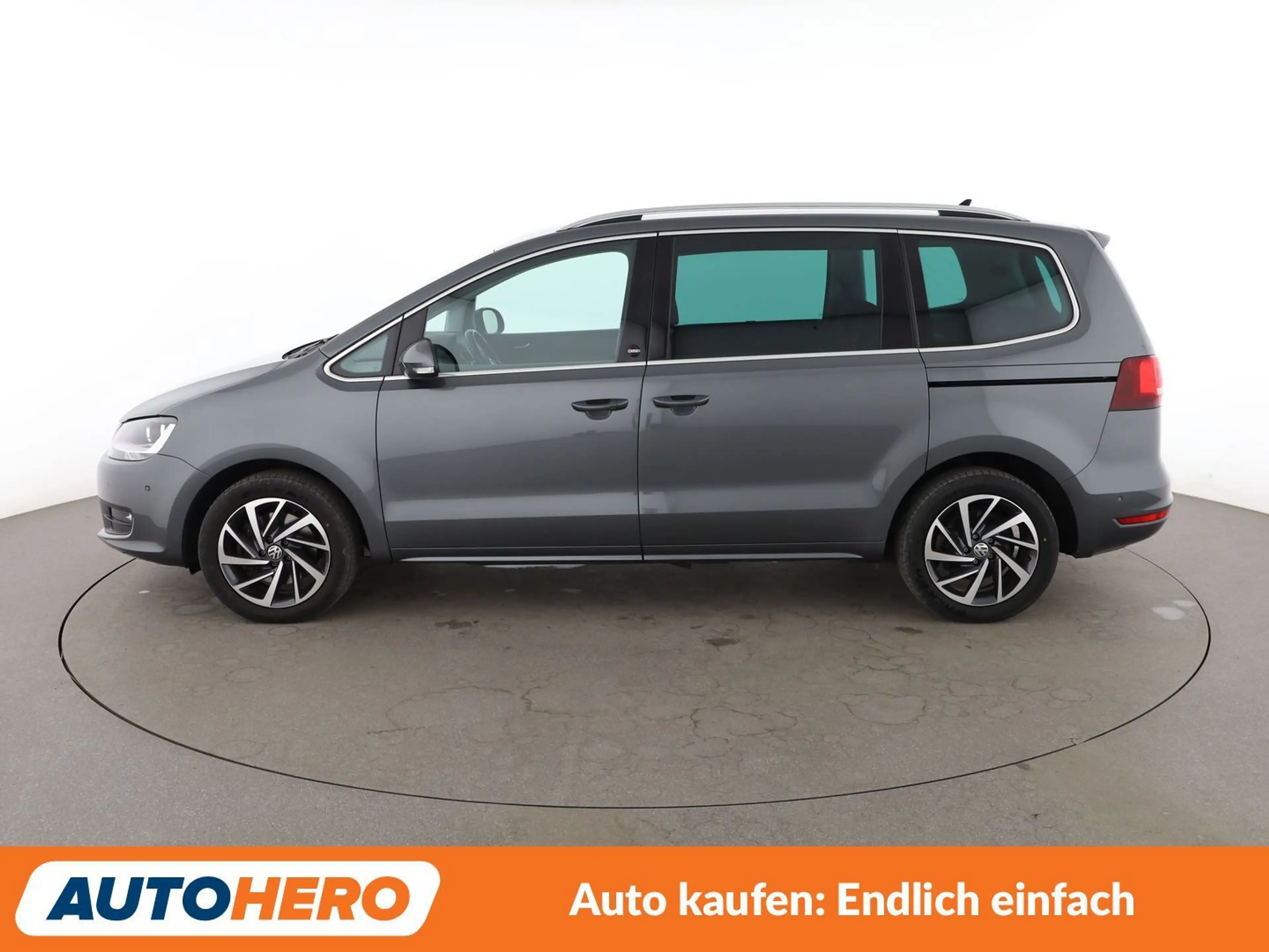 Volkswagen Sharan 1.4 TSI Sound BMT Aut.*NAVI*PLA*PDC* — photo 3