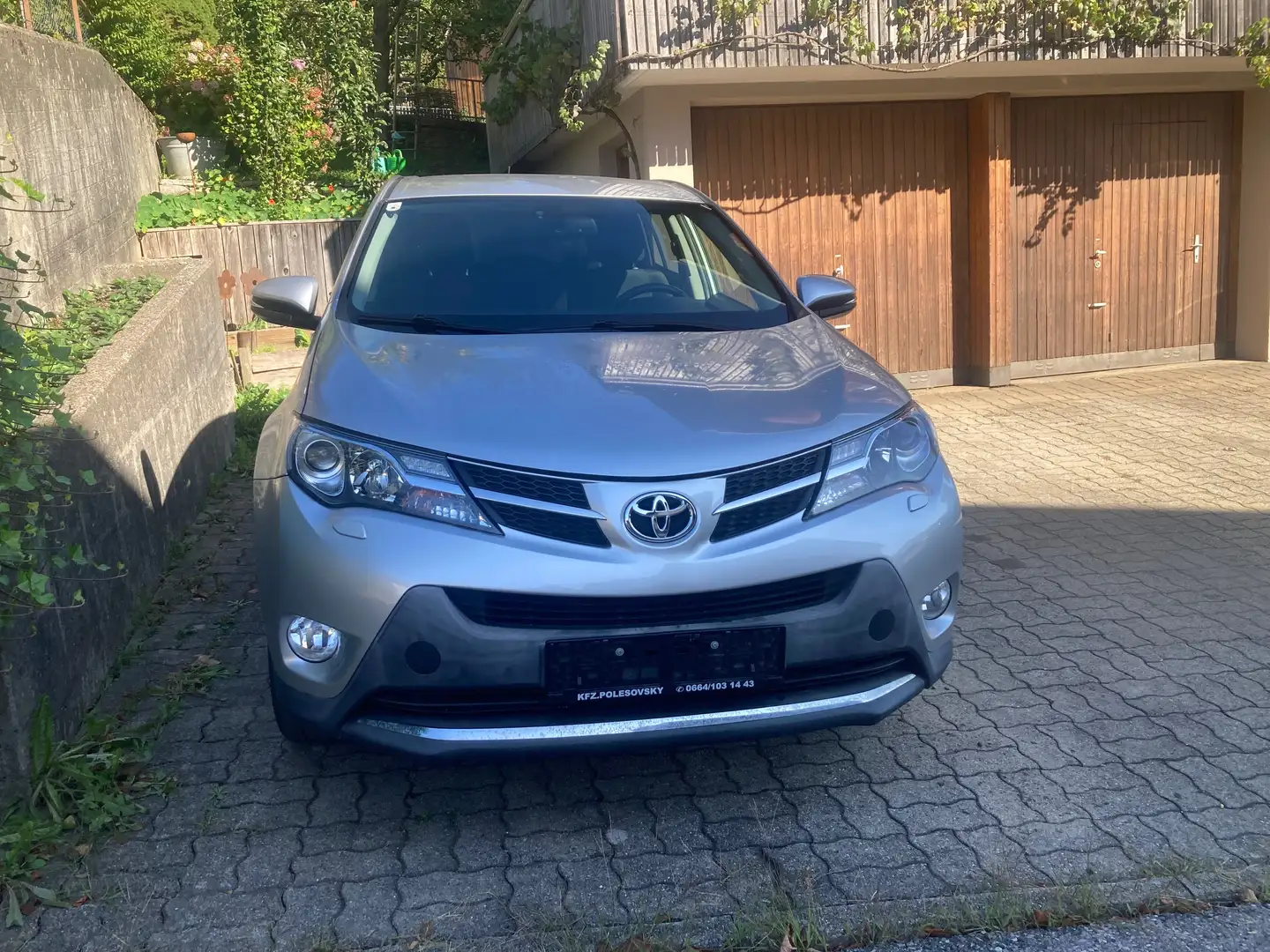 Toyota RAV 4 RAV4 2,2 D-4D Elegance 4WD Aut. Elegance Silber - 1