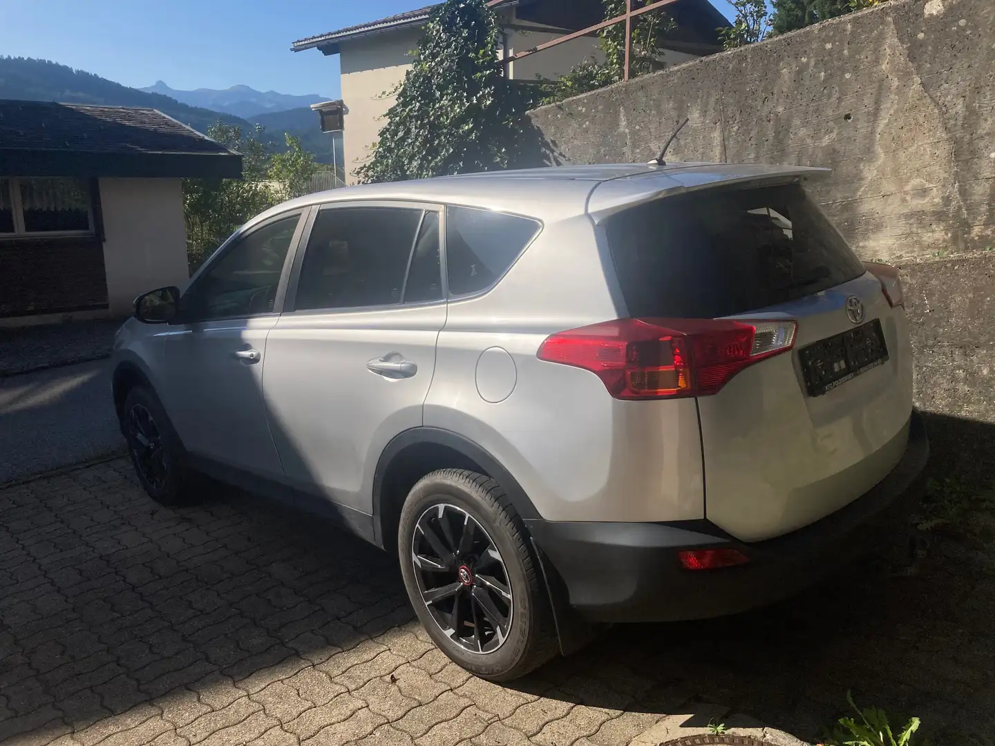 Toyota RAV 4 RAV4 2,2 D-4D Elegance 4WD Aut. Elegance Silber - 2