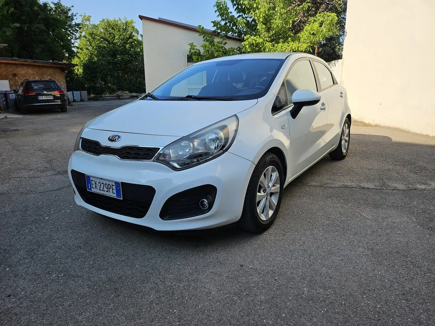 Kia Rio 5p 1.1 crdi Cool - 2