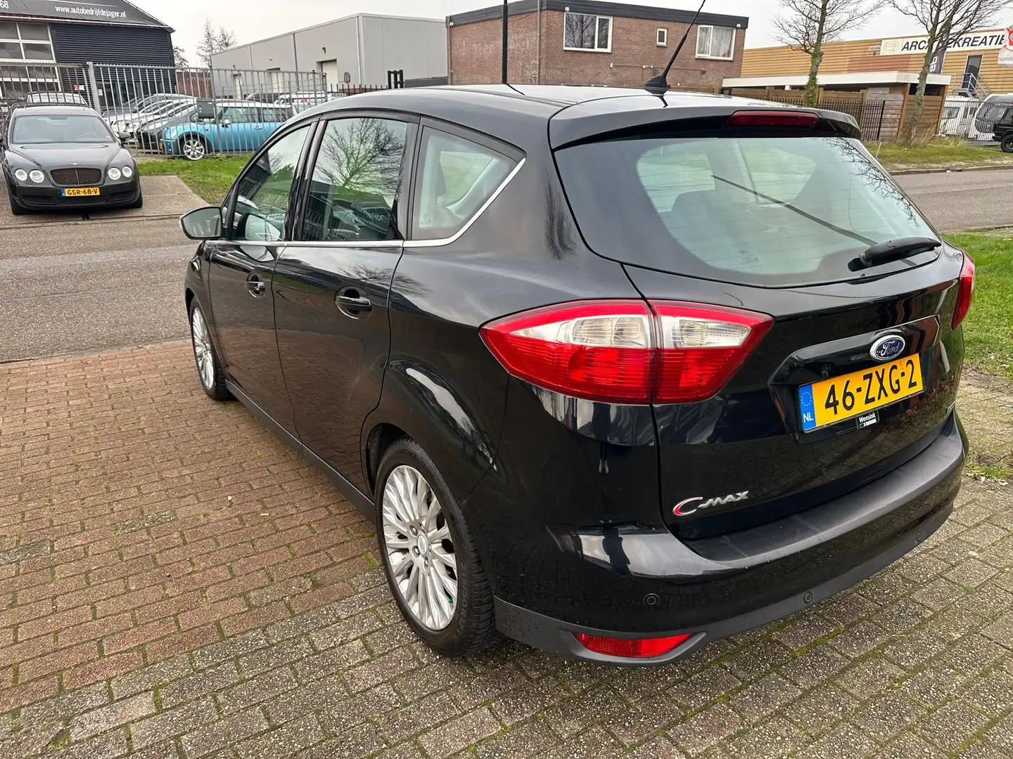 Ford C-Max 1.0 Lease Titanium Schwarz - 2