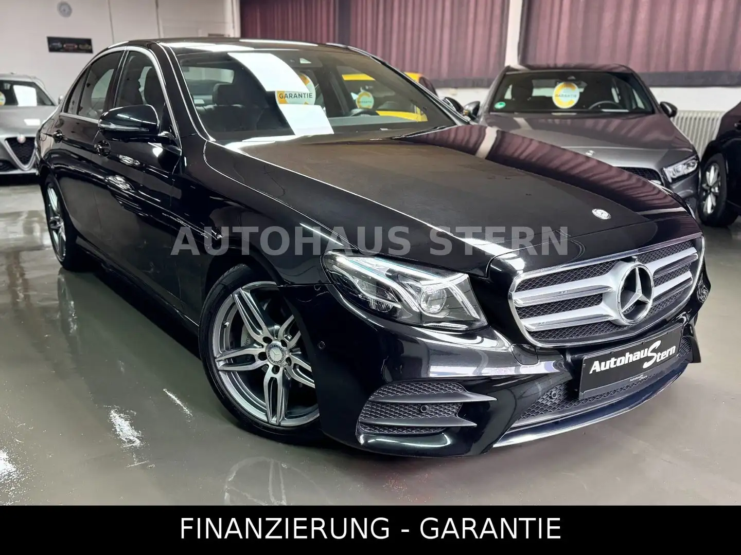 Mercedes-Benz E 220 d Lim AMG Line Widescreen 360°Cam 8xReifen Noir - 1