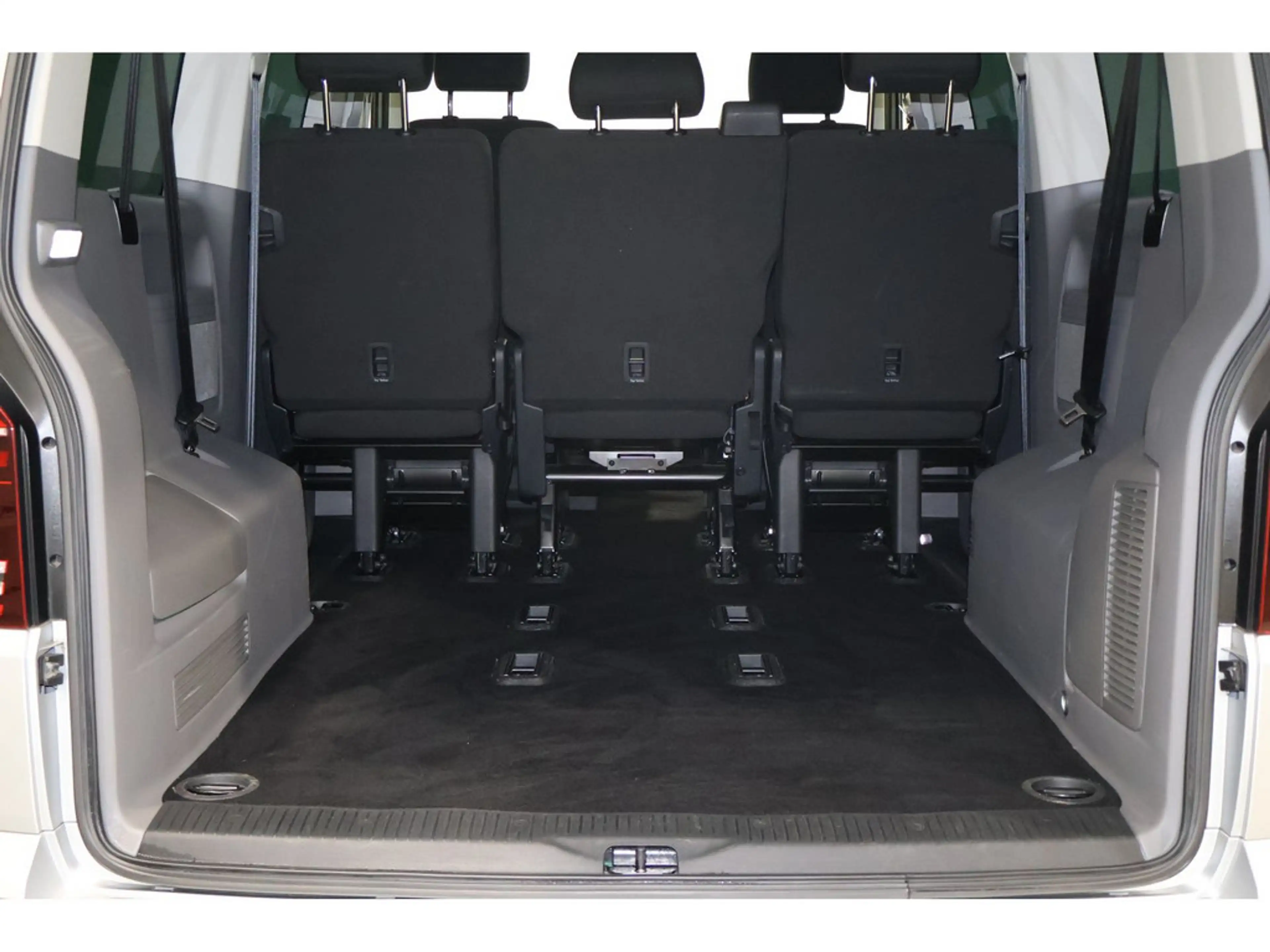 Volkswagen T6.1 Transporter Caravelle Tempomat*SH*LED — photo 8