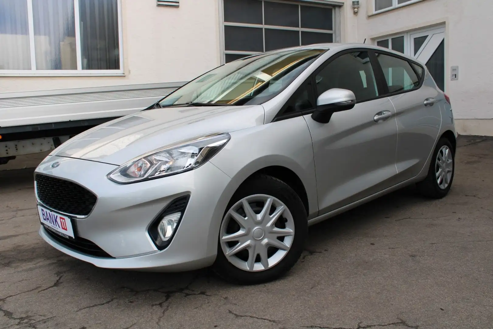 Ford Fiesta TDCI Cool&Connect PDC NAVI TEMPO CARPLAY Silber - 1