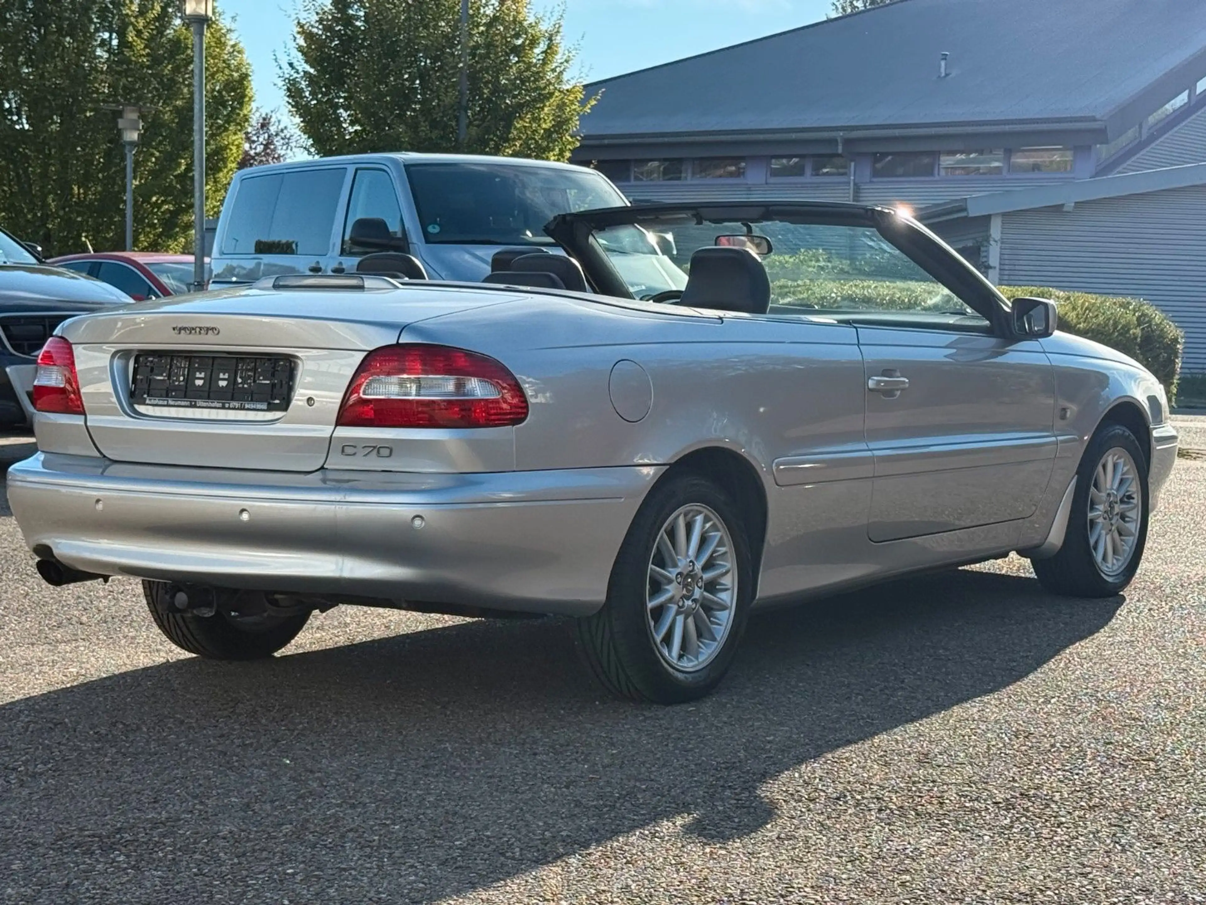 Volvo C70 2.0T Cabriolet-Leder-AHK-SHZ-Alu — photo 10