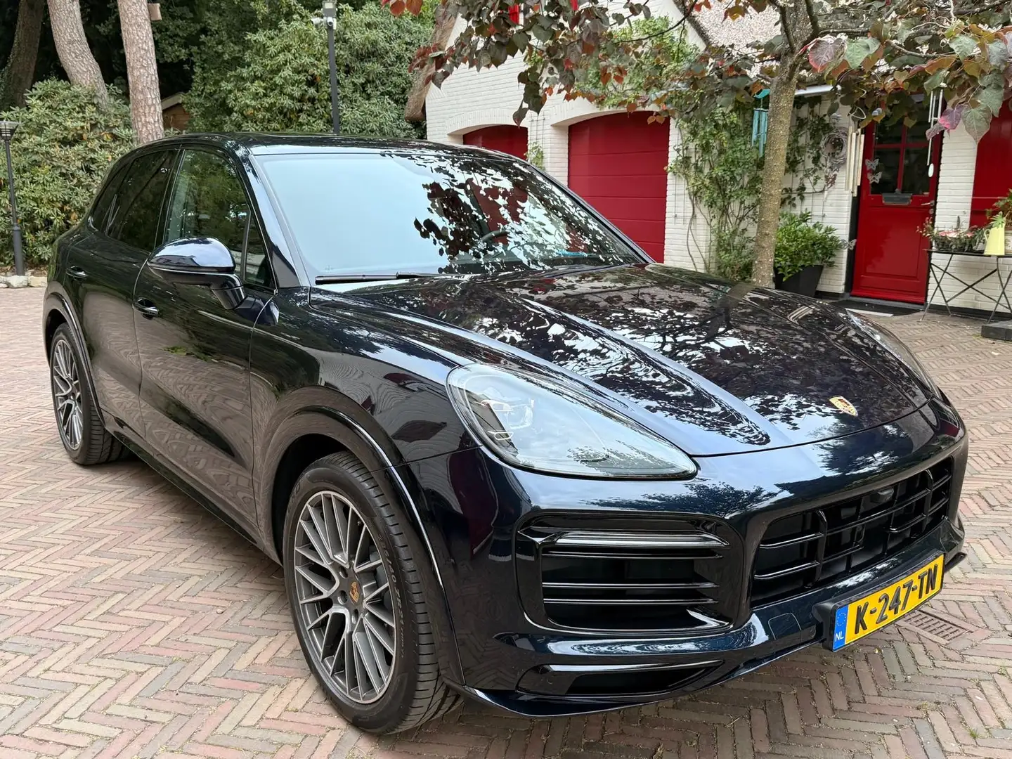 Porsche Cayenne 3.0 E-Hybrid | 2E EIGENAAR | PANO DAK | LEDER | TR Bleu - 2