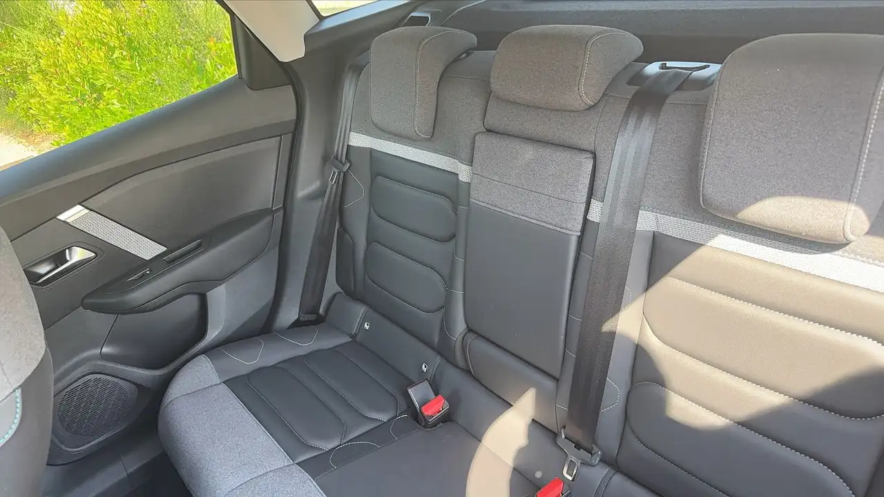 Citroen C4 Berline — photo 9