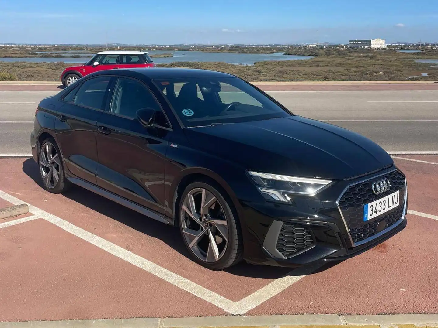 Audi A3 A3 Sedán 35TDI S line Stronic S line Negro - 1