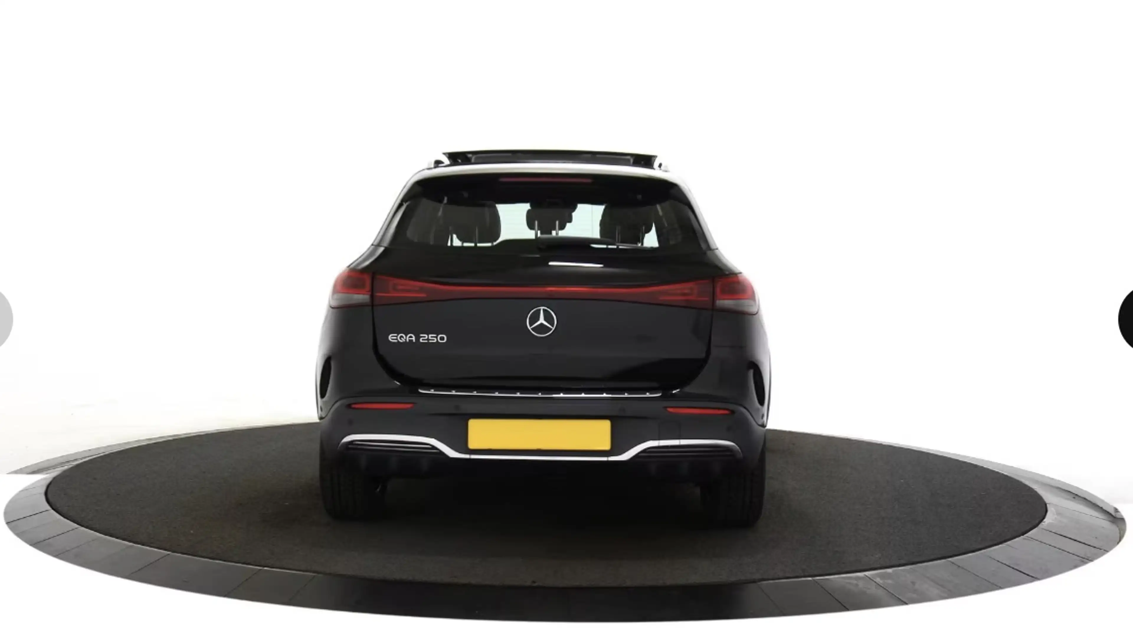 Mercedes-Benz EQA 250 AMG Line 67 kWh Panoramadak / Camera / — photo 4