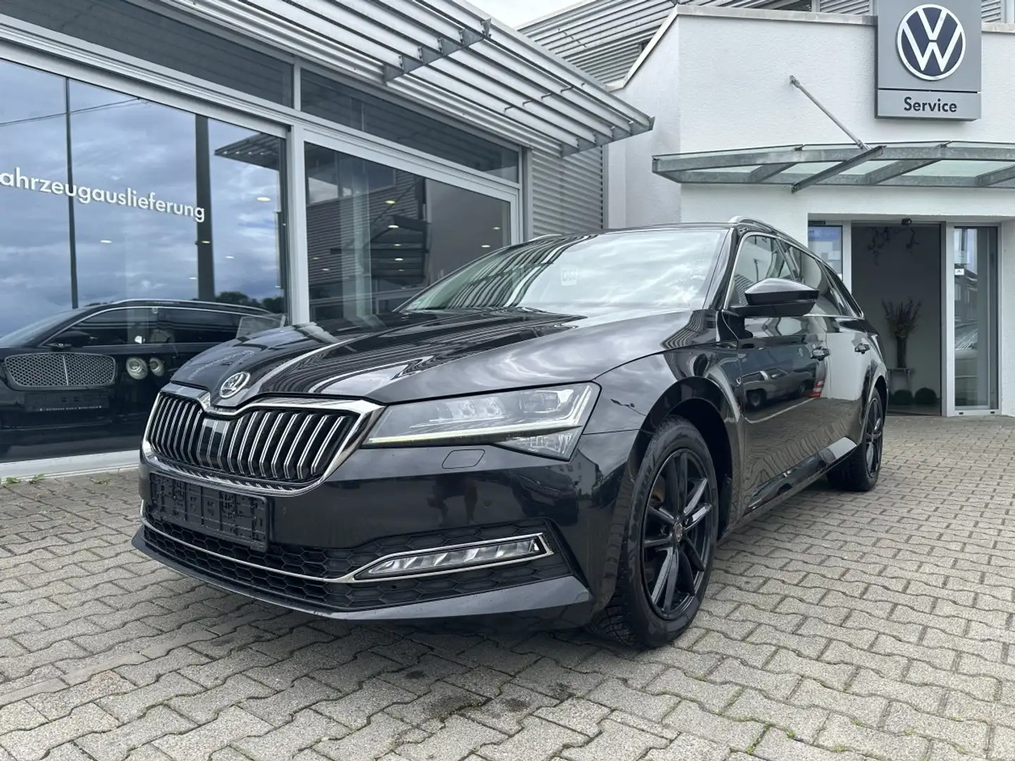 Skoda Superb Combi 2.0TDI STYLE*LED*VC*PANORAMA Černá - 1