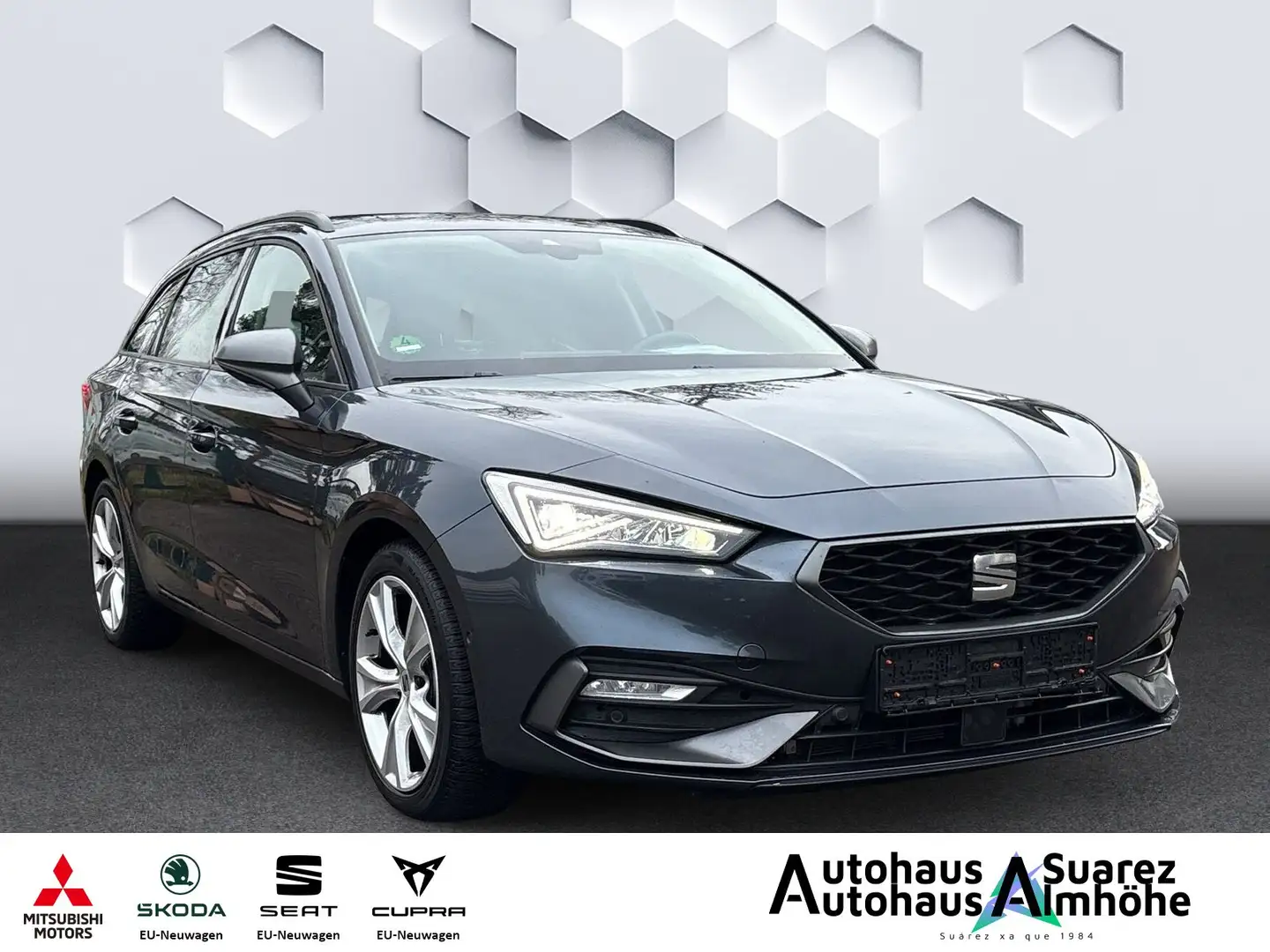 SEAT Leon Sportstourer FR Grau - 1