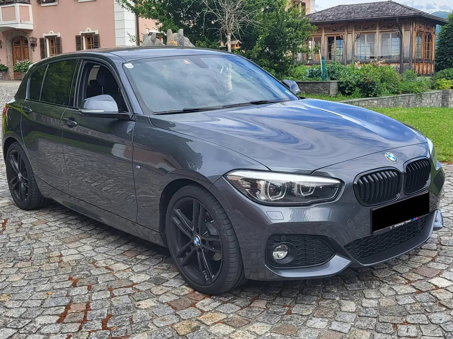BMW 118 118i M Sport M Sport Grau - 1