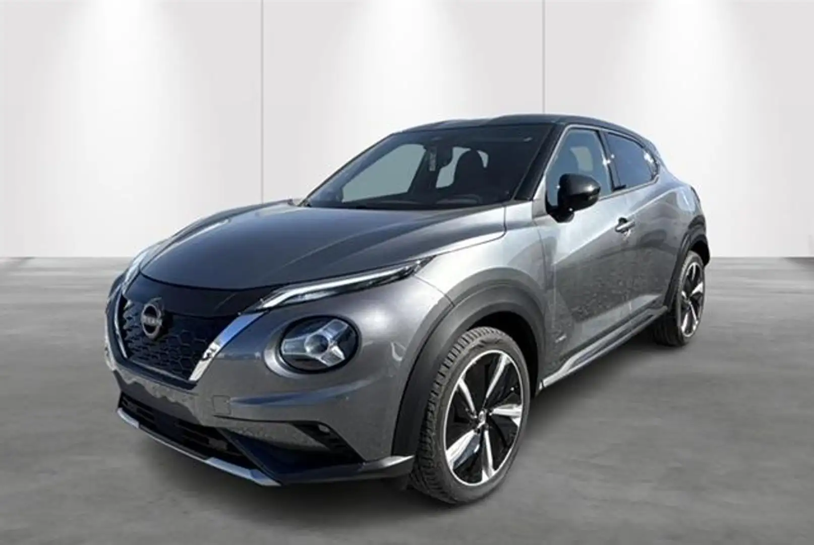 Nissan Juke 1.6 Hybrid 145 N-Design 360° camera, Navigatie, cr Grijs - 1