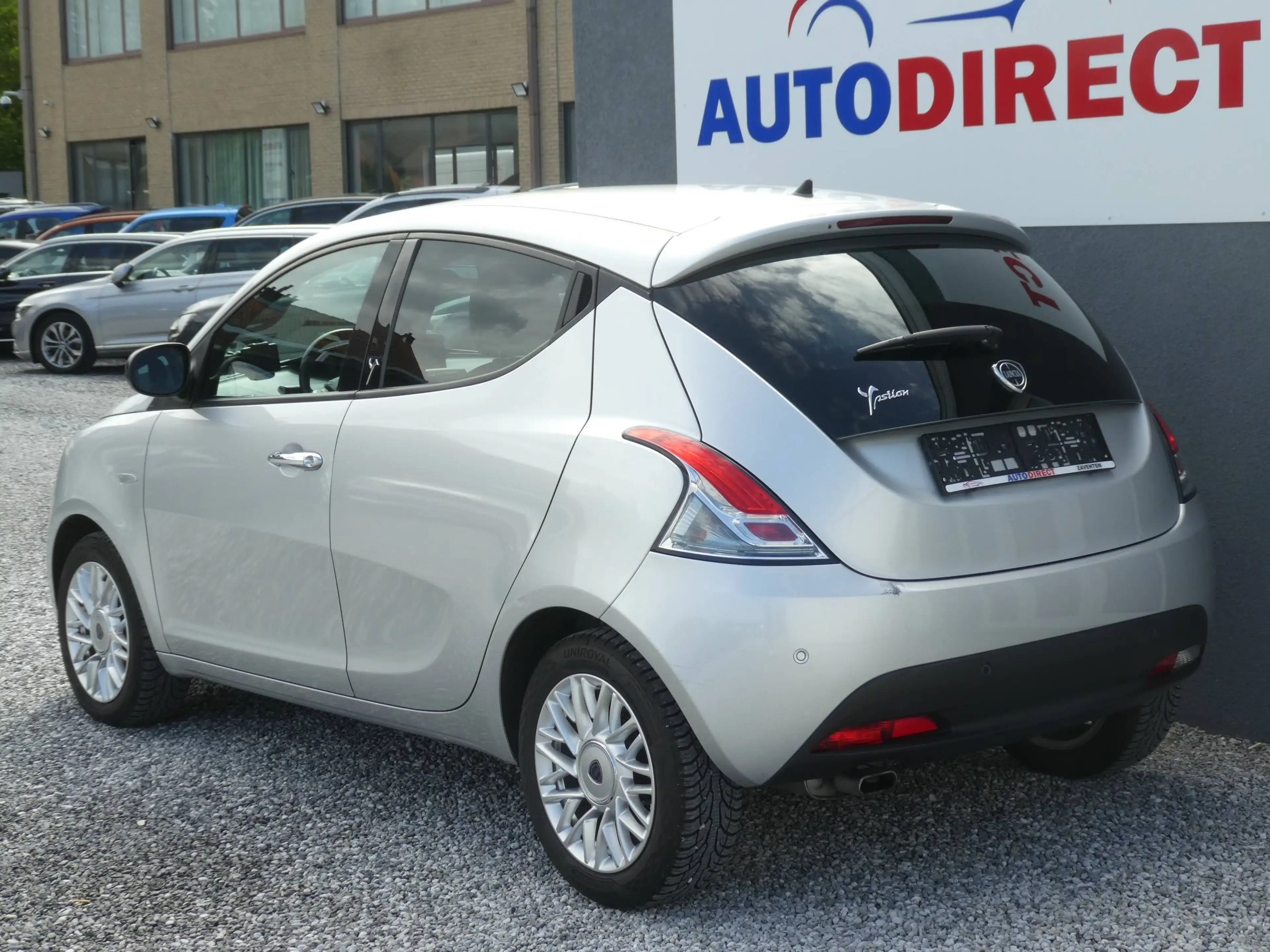 Lancia Ypsilon 1.2i Fire Evo II Platinium Cuir, Airco, Navi, PDC **GARANTIE 1 JAAR** — photo 3