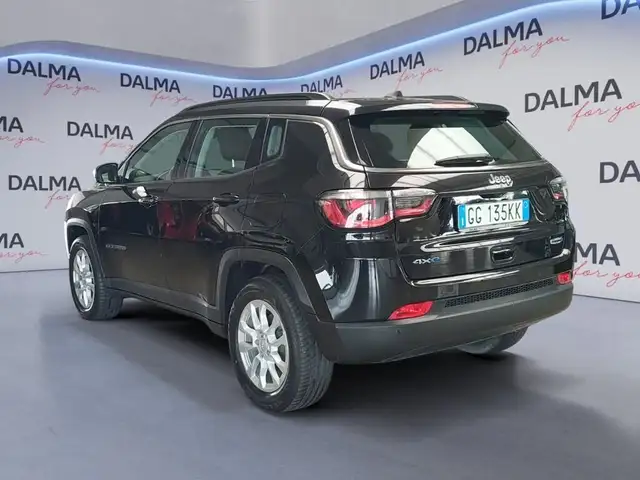 Jeep Compass view 3