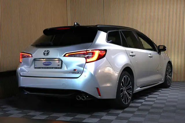 Toyota Corolla view 4