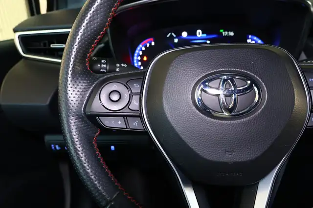 Toyota Corolla view 13