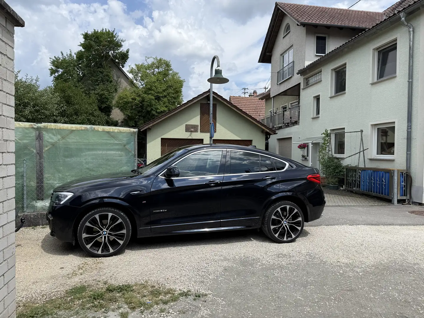 BMW X4 xDrive 30 d M Sport HUD HIFI GLASDACH Schwarz - 2