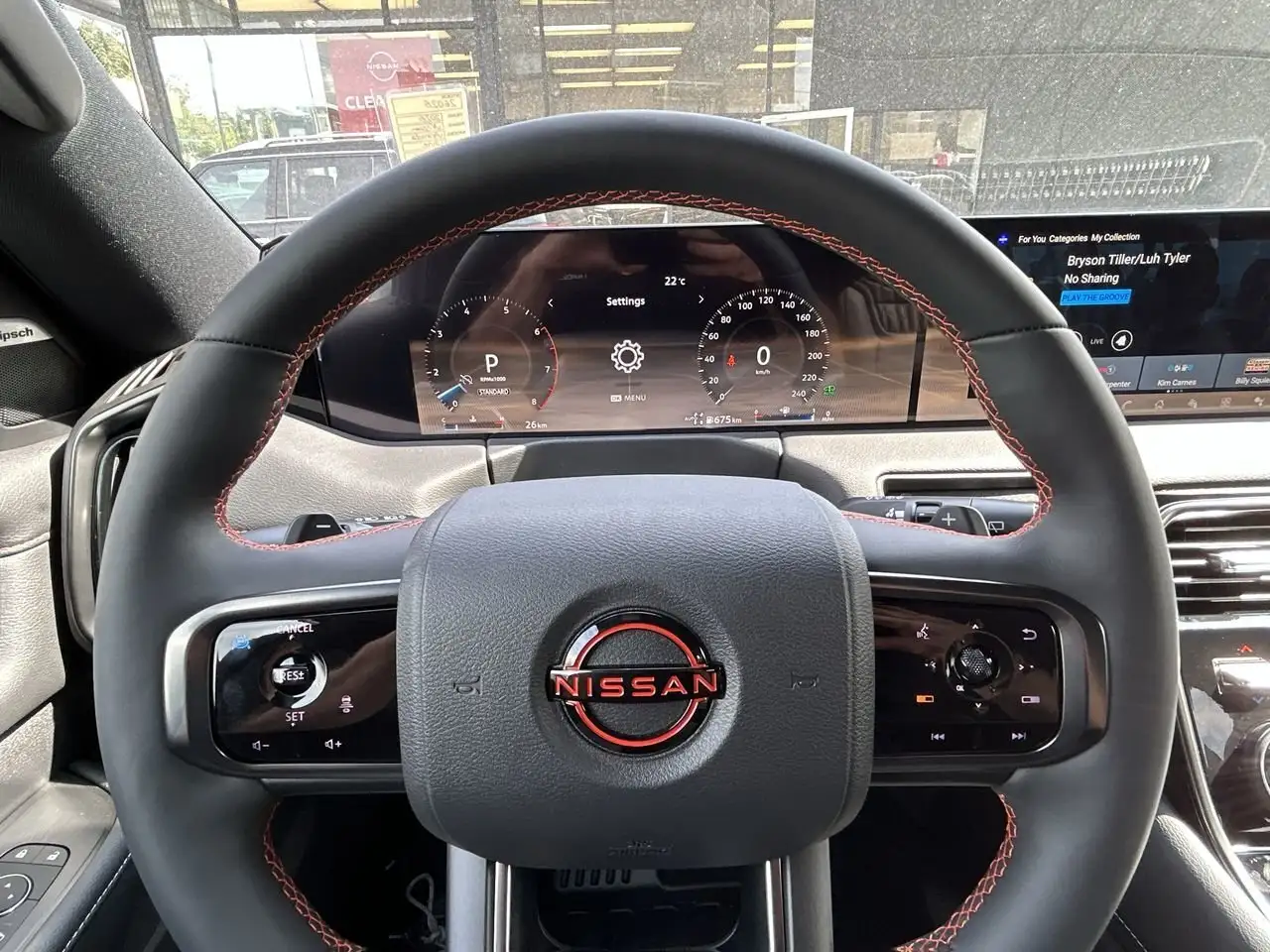 Nissan Armada снимка Nissan Armada
