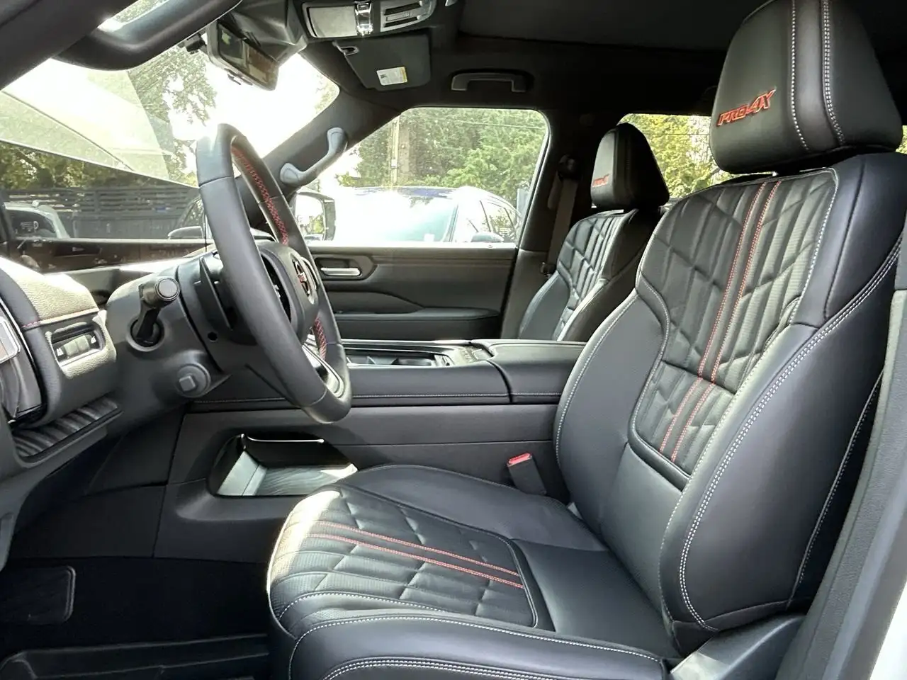 Nissan Armada снимка Nissan Armada