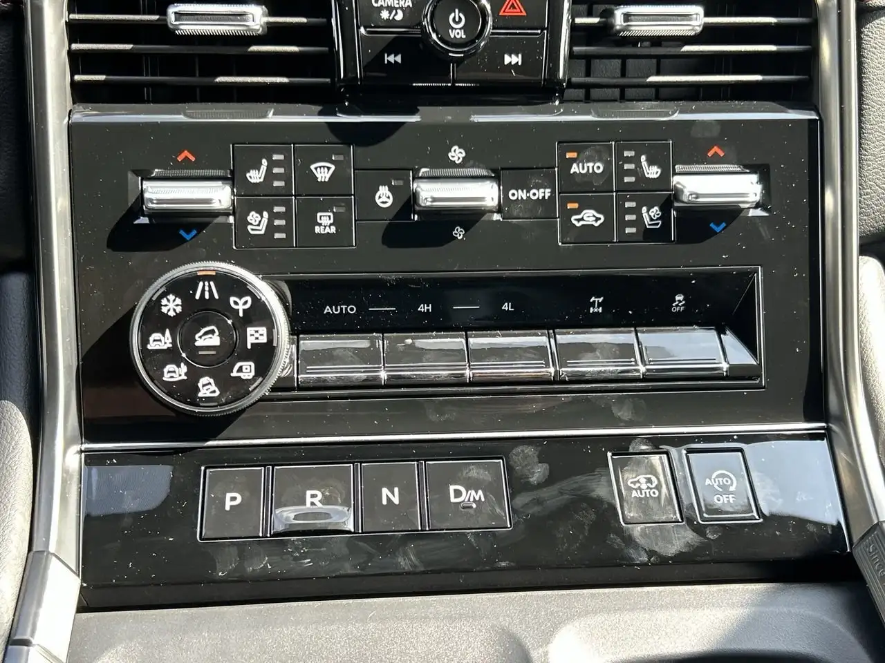 Nissan Armada снимка Nissan Armada
