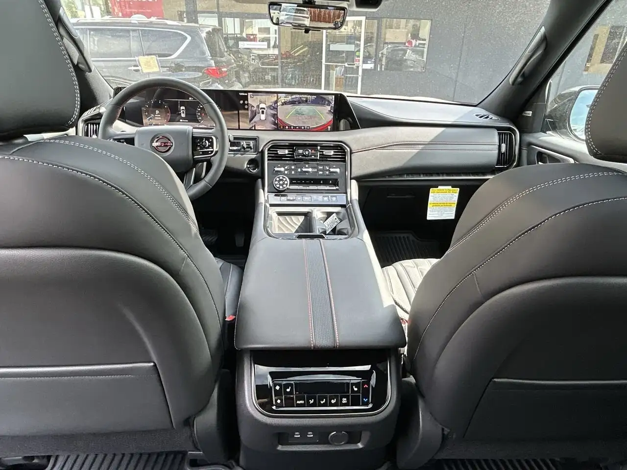 Nissan Armada снимка Nissan Armada