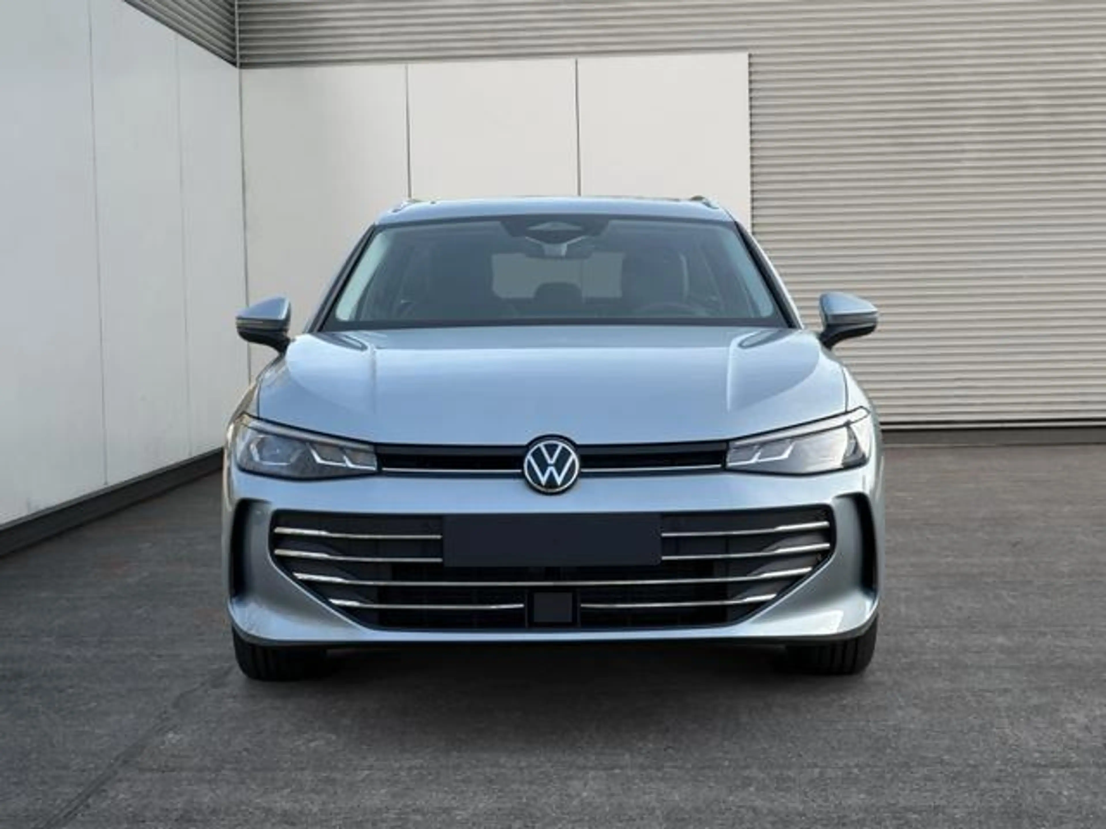 Volkswagen Passat Variant Business DSG+AHK+PANO+NAVI+ACC... — photo 6