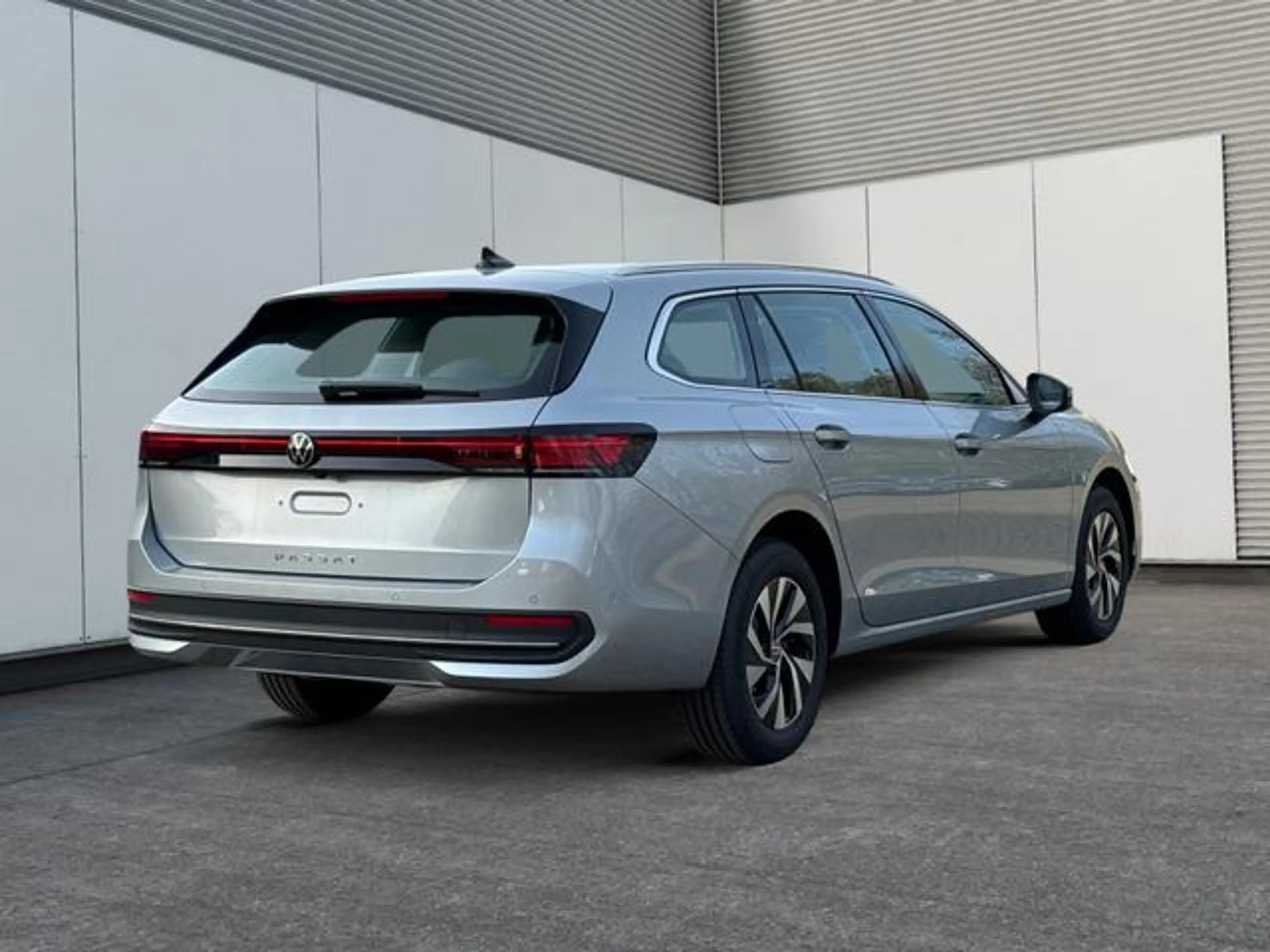 Volkswagen Passat Variant Business DSG+AHK+PANO+NAVI+ACC... — photo 3