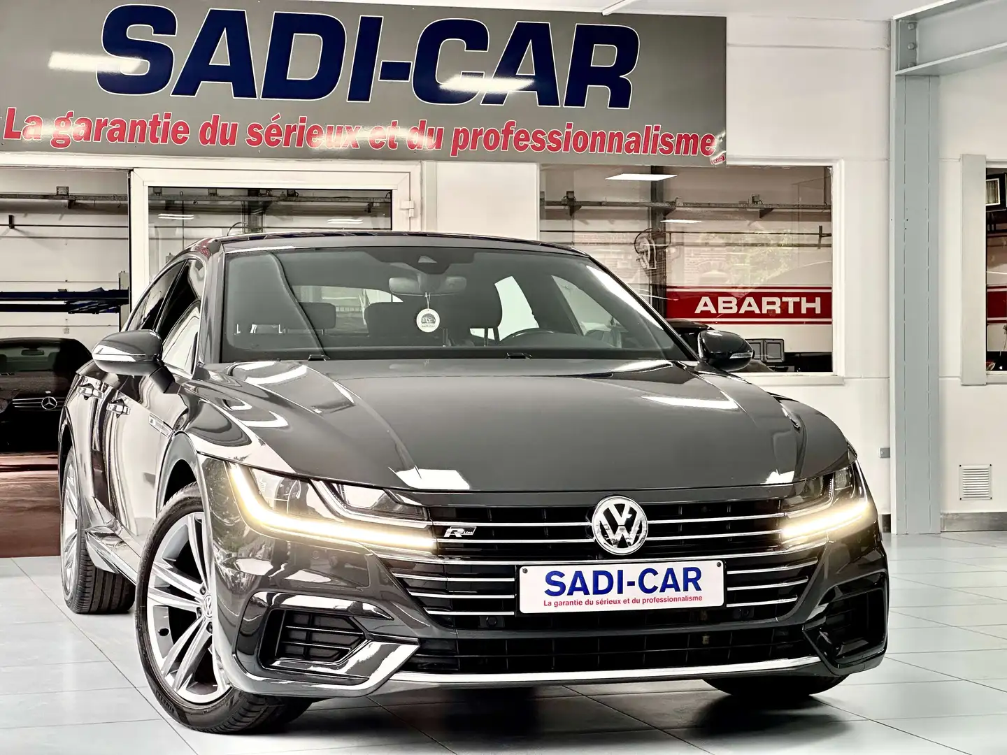 Volkswagen Arteon Arteon 2.0 TSI 190cv R-Line OPF DSG Gris - 1