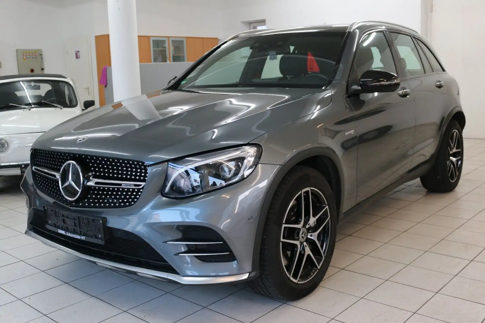 Mercedes-Benz GLC 43 AMG 4Matic/Keyless/AHK/Pano/Kamer/ Grau - 1