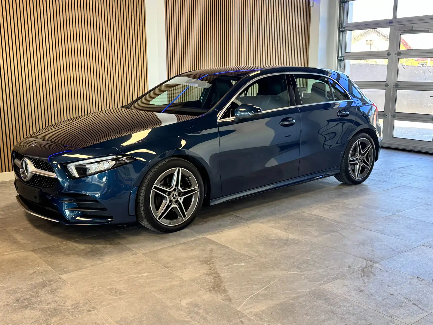 Mercedes-Benz A 180 Business Solution Amg pack - sfeerverlichting Blu/Azzurro - 1