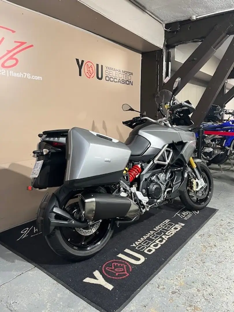 Aprilia Caponord 1200 Gris - 2