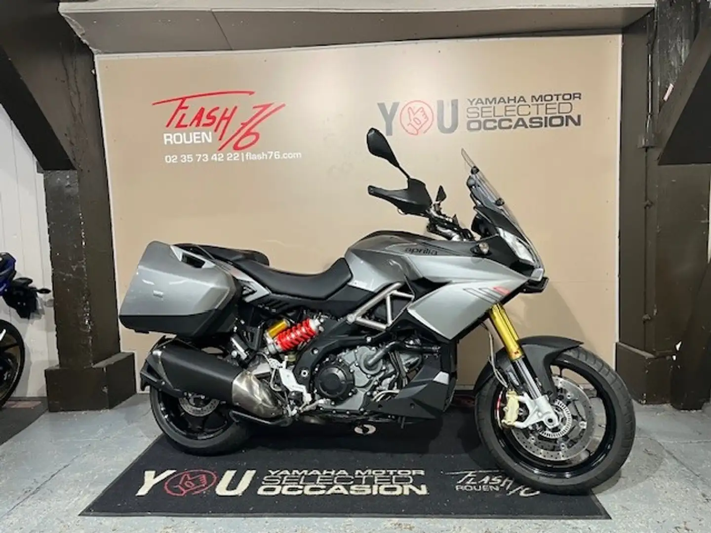 Aprilia Caponord 1200 Gris - 1