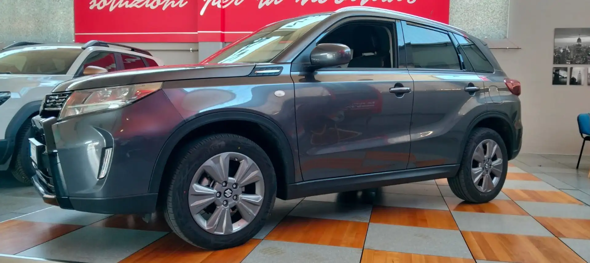 Suzuki Vitara 1.4 Hybrid 4WD AllGrip Cool+€ 24500!! come nuovo - 1