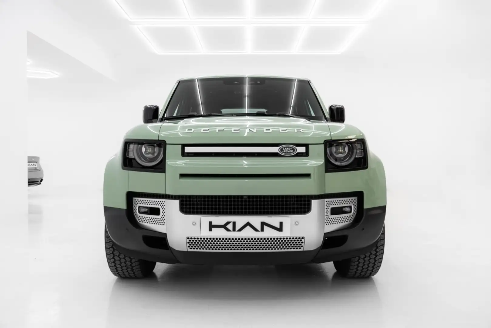 Land Rover Defender 110 2.0 Si4 PHEV 75th Limited Edition AWD Aut. 404 Verde - 2