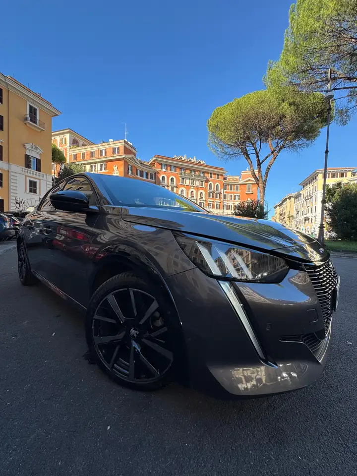 Peugeot 208 208 1.2 puretech GT s — photo 1 of 15