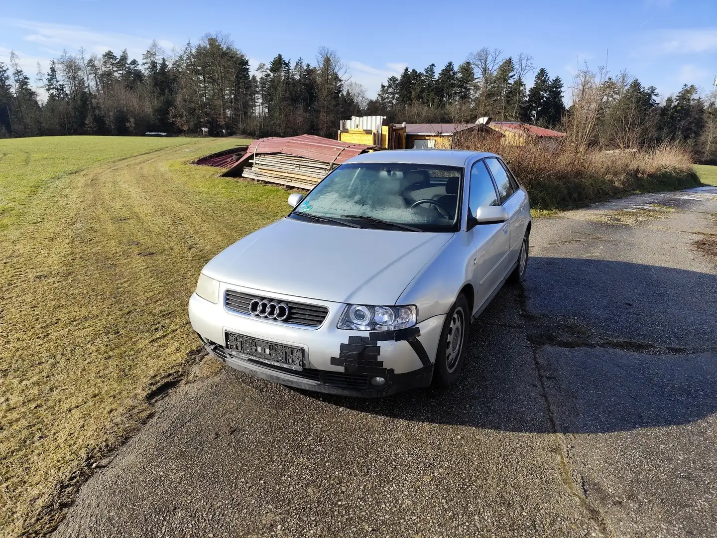 Audi A3 1.6 Ambiente - 1