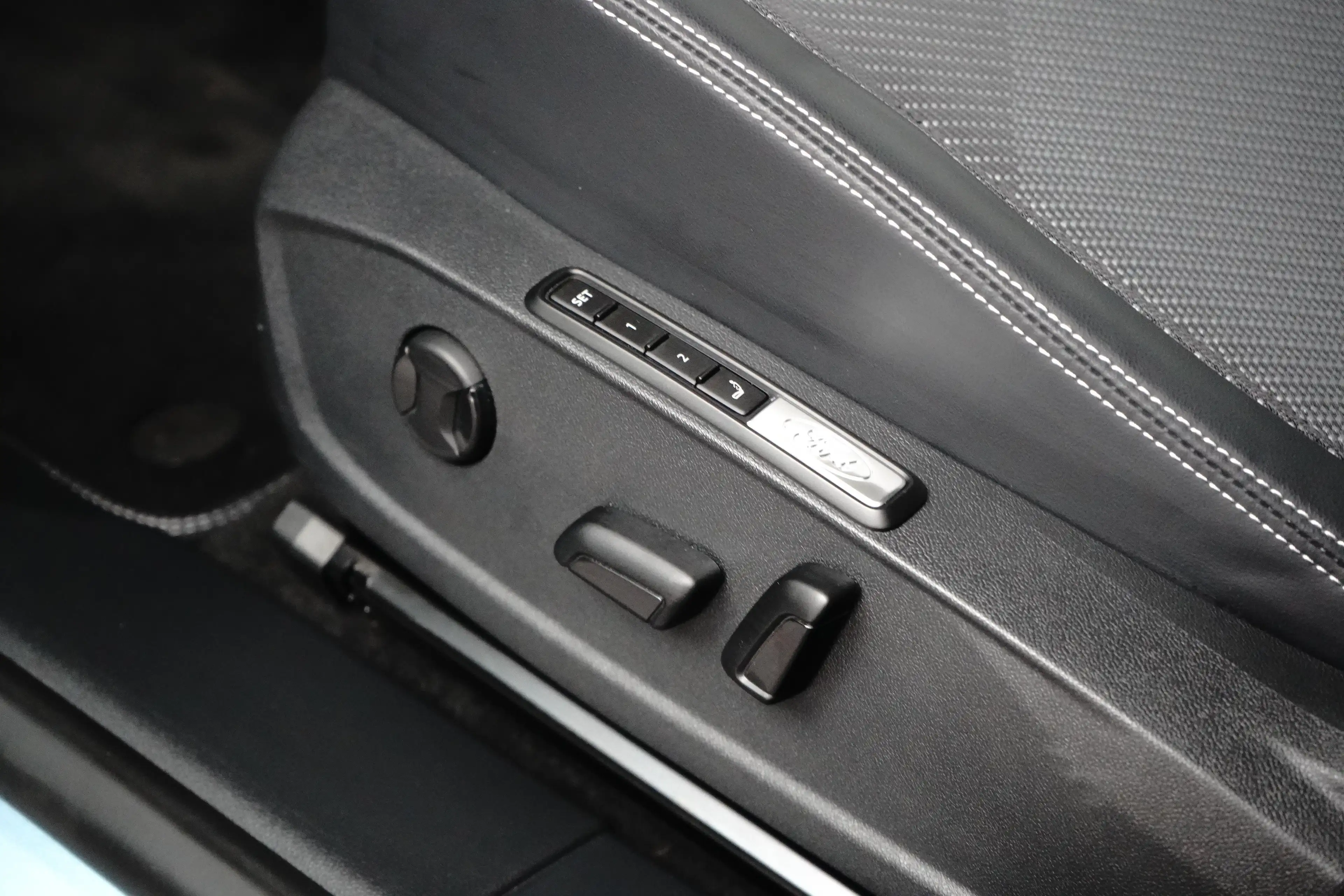 Ford Explorer Select 79KWh 340pk AWD | Driver Assistance- & Comf — photo 9