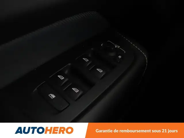 Volvo XC60 view 30