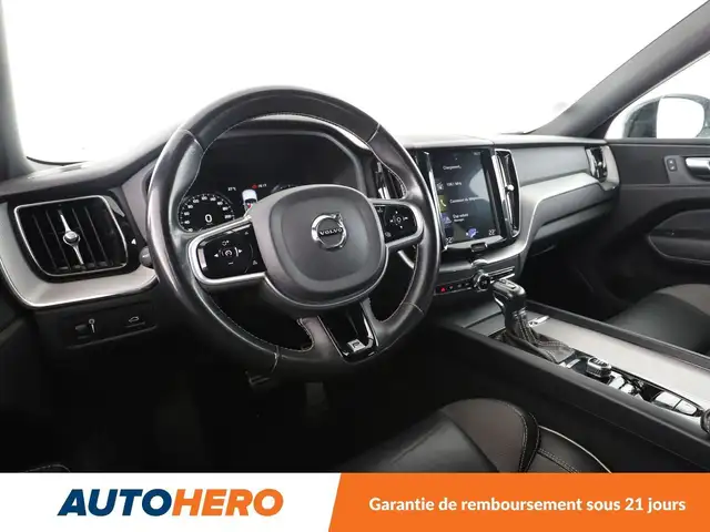 Volvo XC60 view 11