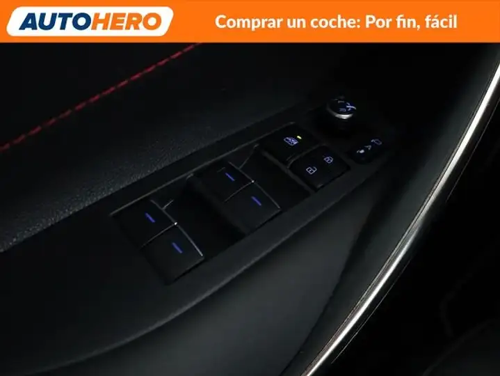 Toyota Auris 2019, foto 32