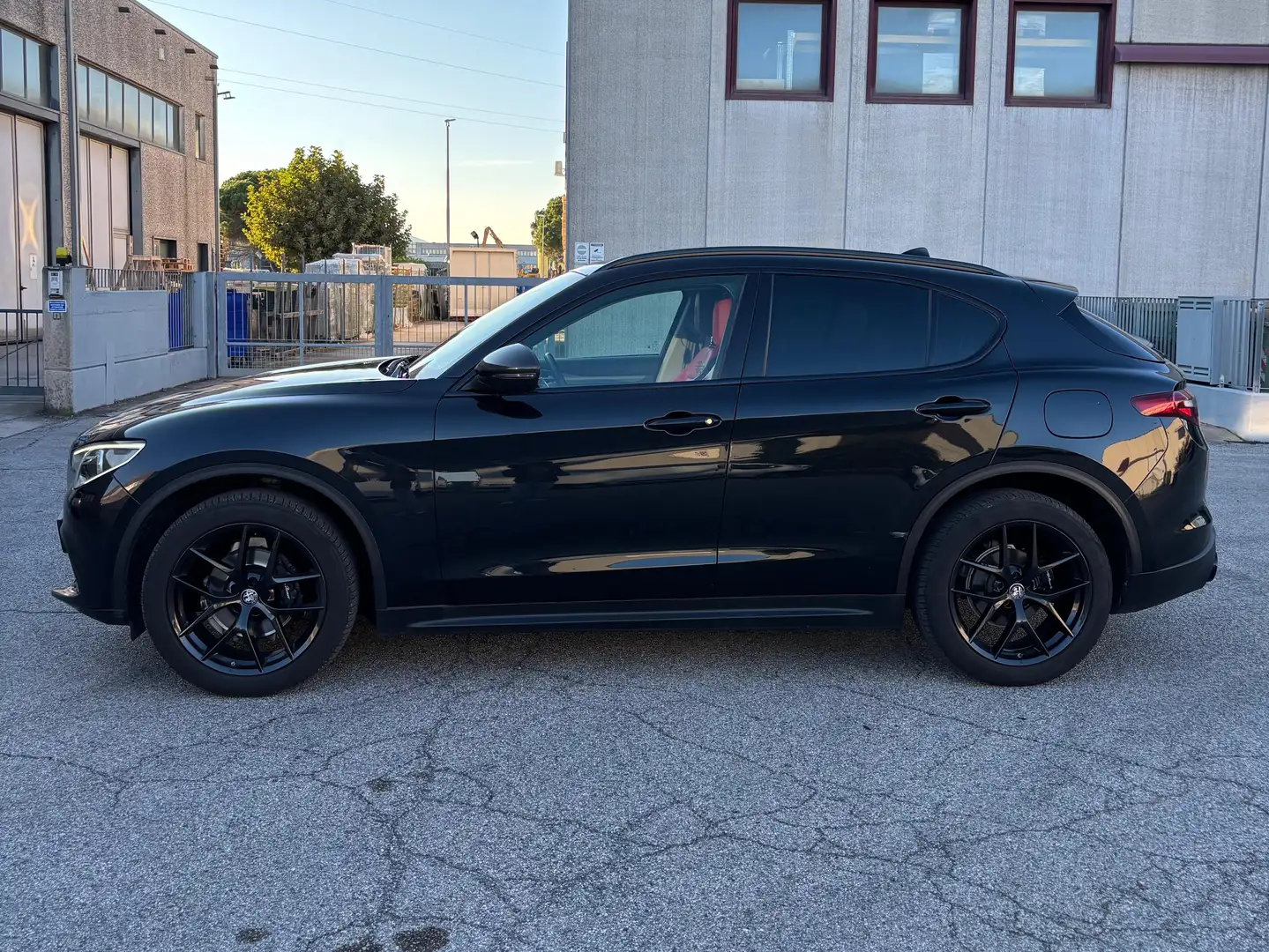 Alfa Romeo Stelvio Stelvio 2.2 t B-Tech Q4 210cv auto my19 Nero - 2