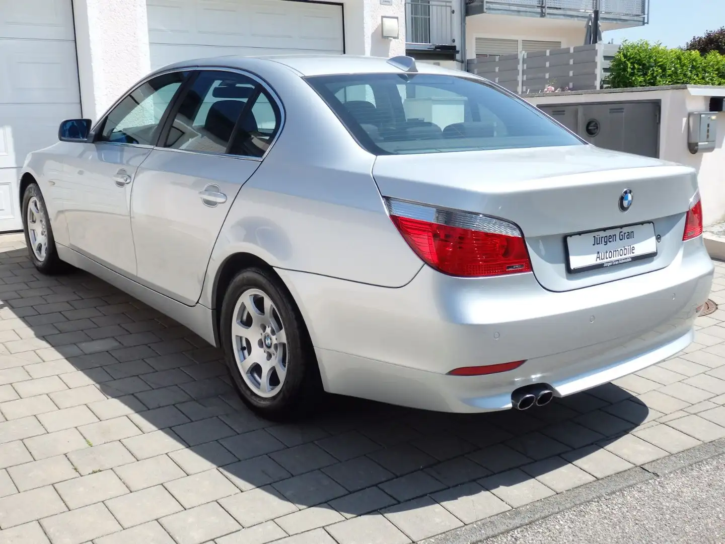 BMW 523 i Limousine Navi-Busi Xen Sitzhzg PDC HU neu! Argent - 2