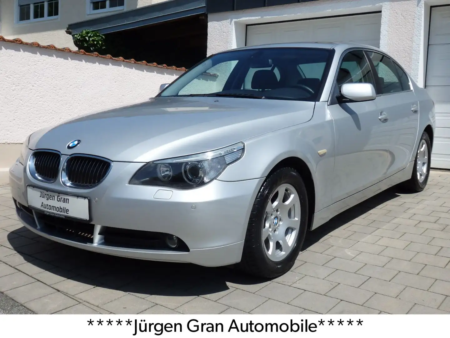 BMW 523 i Limousine Navi-Busi Xen Sitzhzg PDC HU neu! Argent - 1